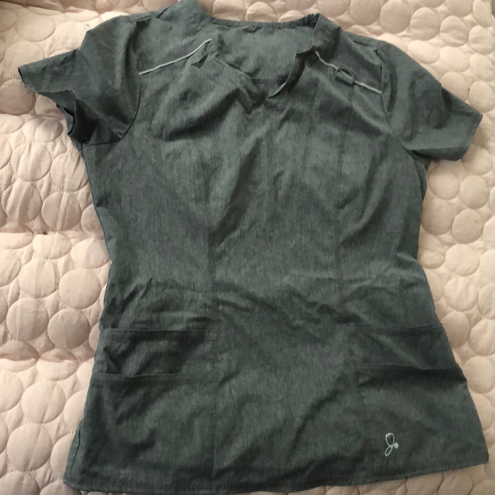 Scrub top